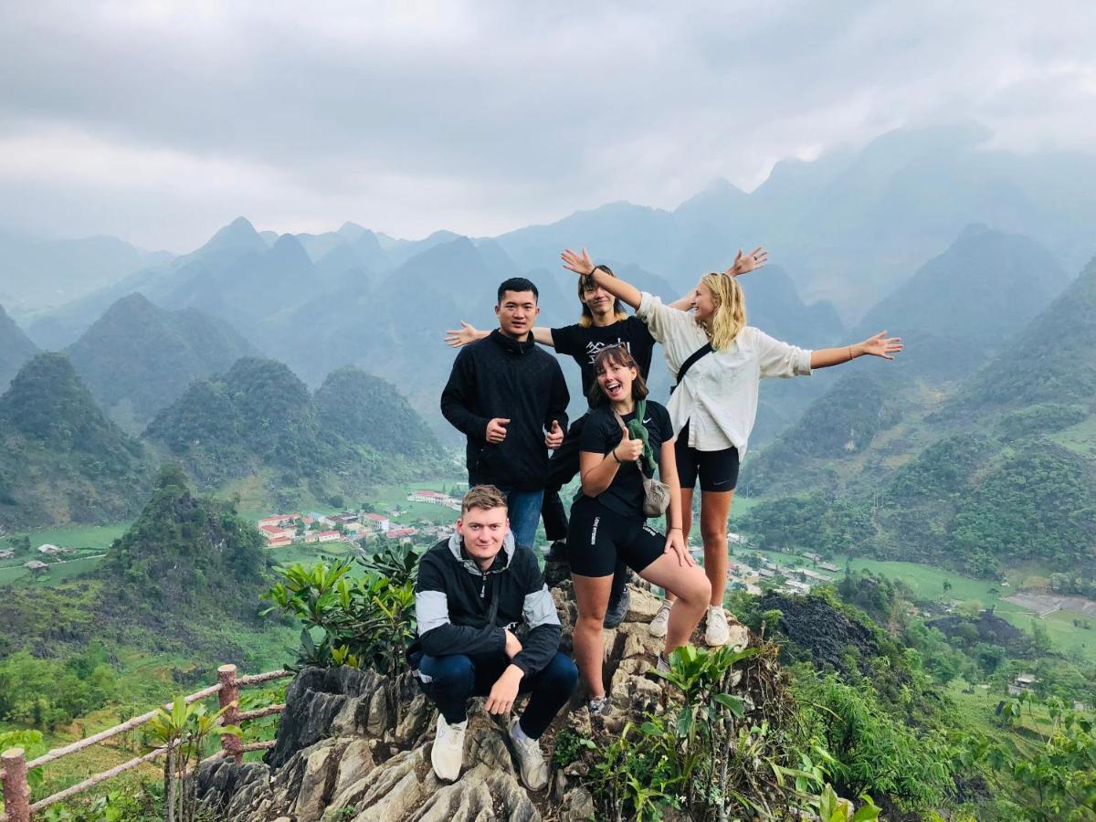 Ha Giang Yolo House And Loop Tours Hotel Bagian luar foto
