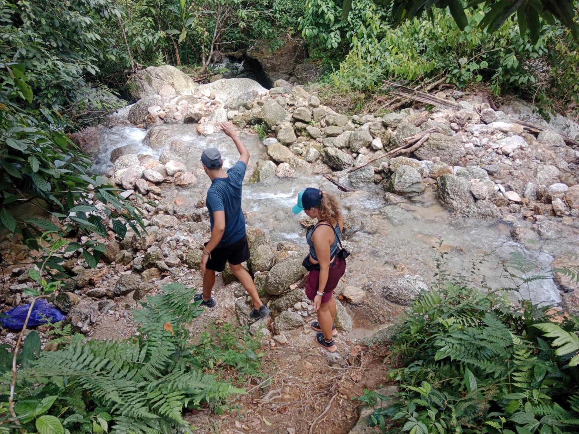 Ha Giang Yolo House And Loop Tours Hotel Bagian luar foto
