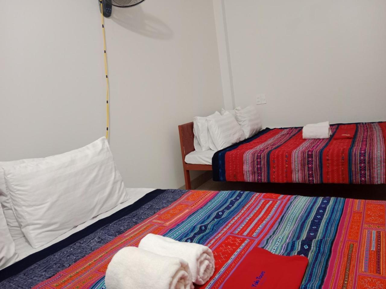 Ha Giang Yolo House And Loop Tours Hotel Bagian luar foto